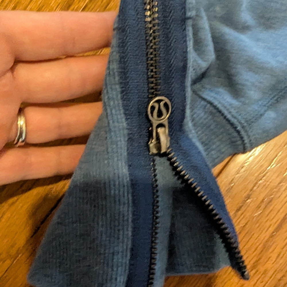 Blue Jogger Pants - Lululemon - Picture 2 of 4
